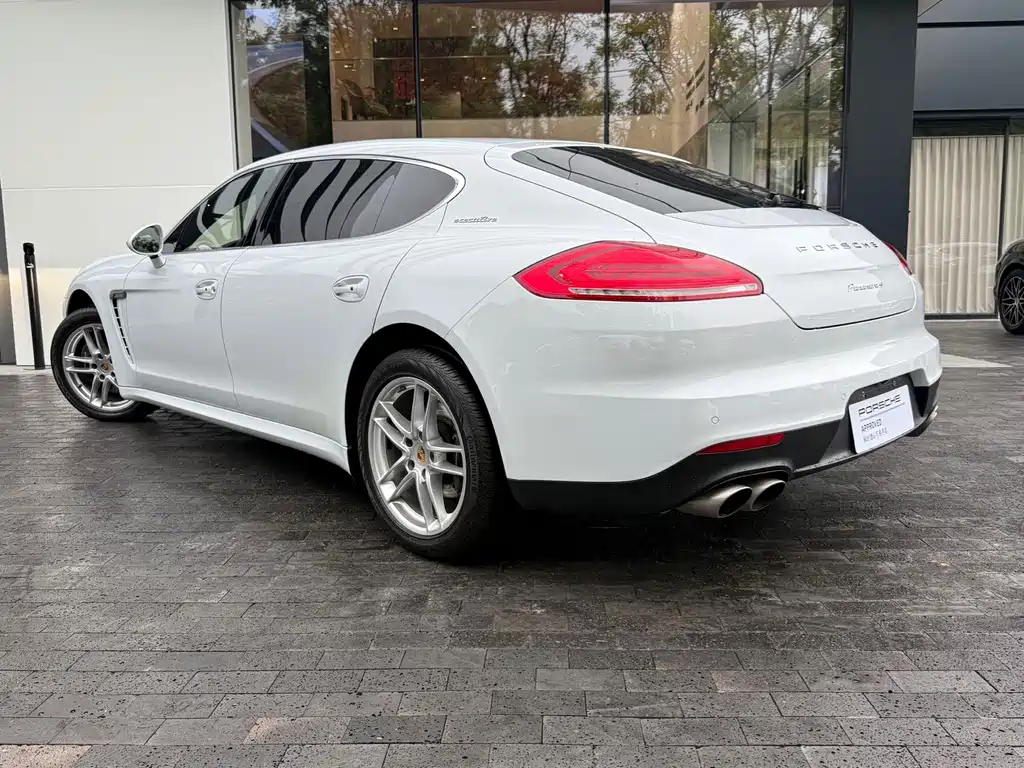 Porsche Panamera — миниатюра 5