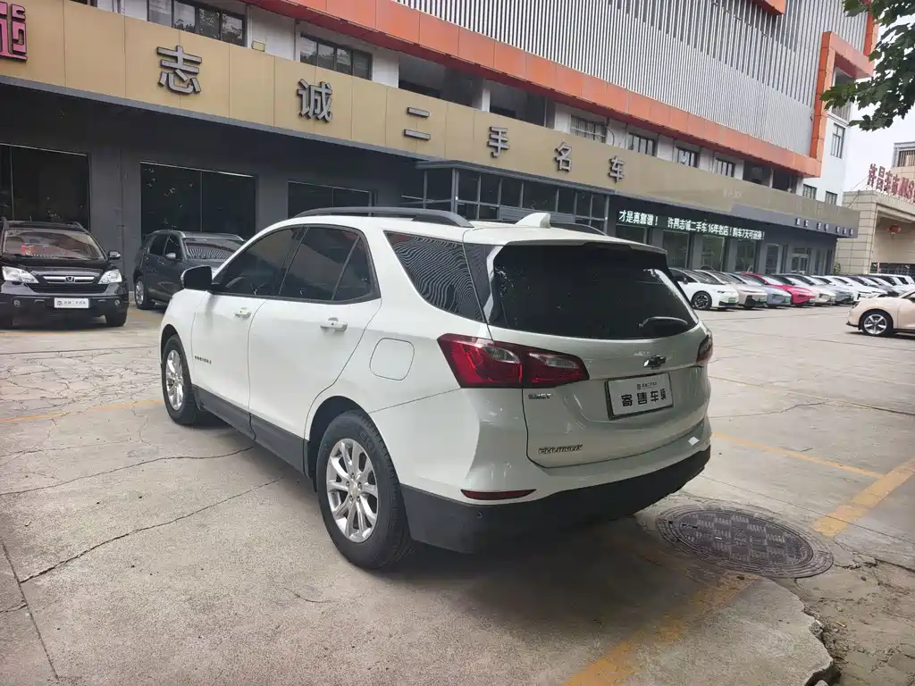 Chevrolet Equinox — миниатюра 5