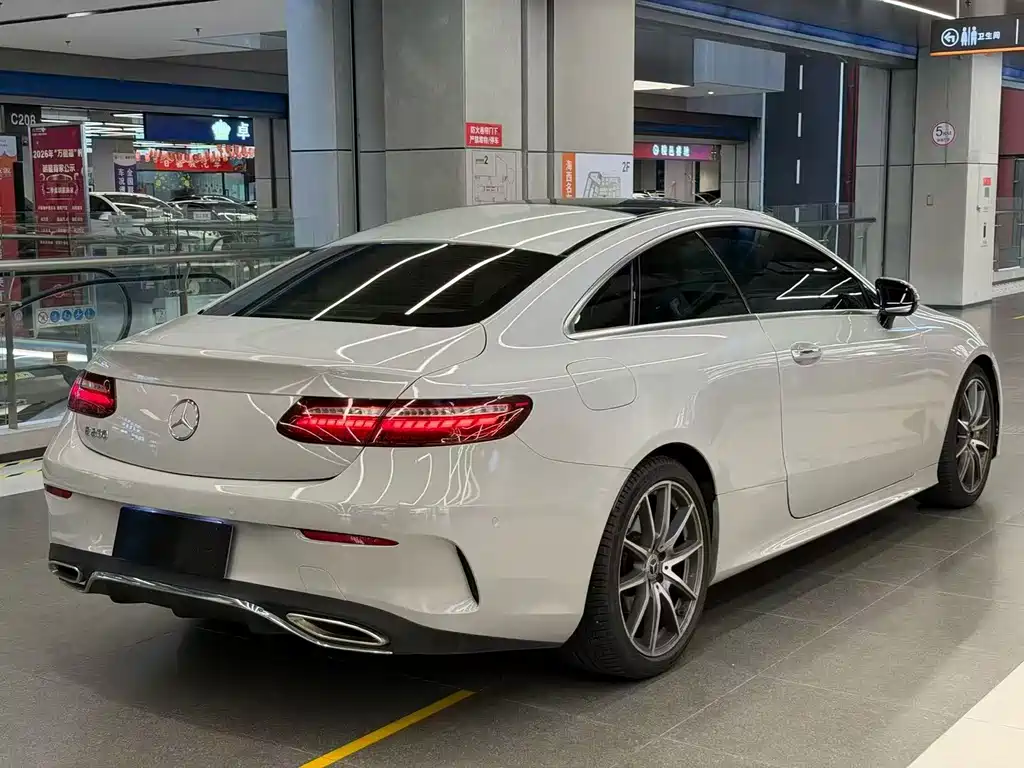 Mercedes-Benz E-Class (Import) — миниатюра 7