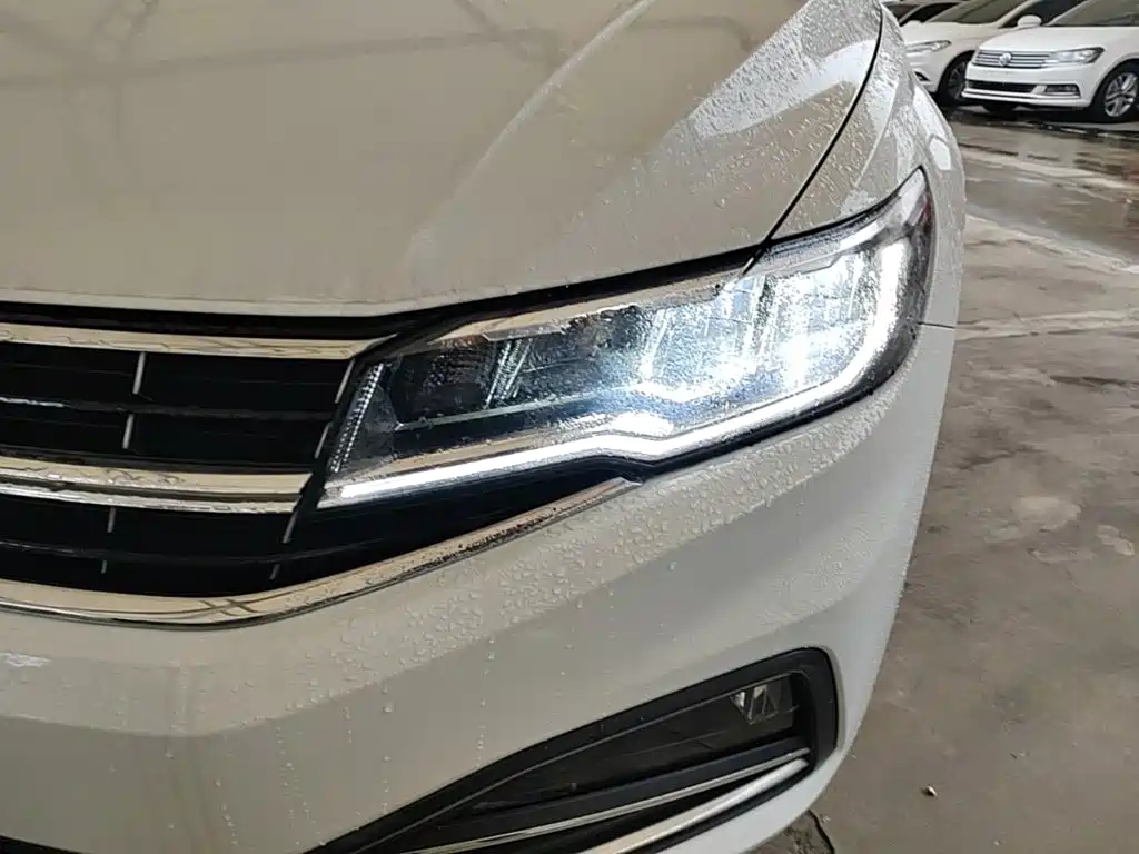 Volkswagen Bora — миниатюра 24