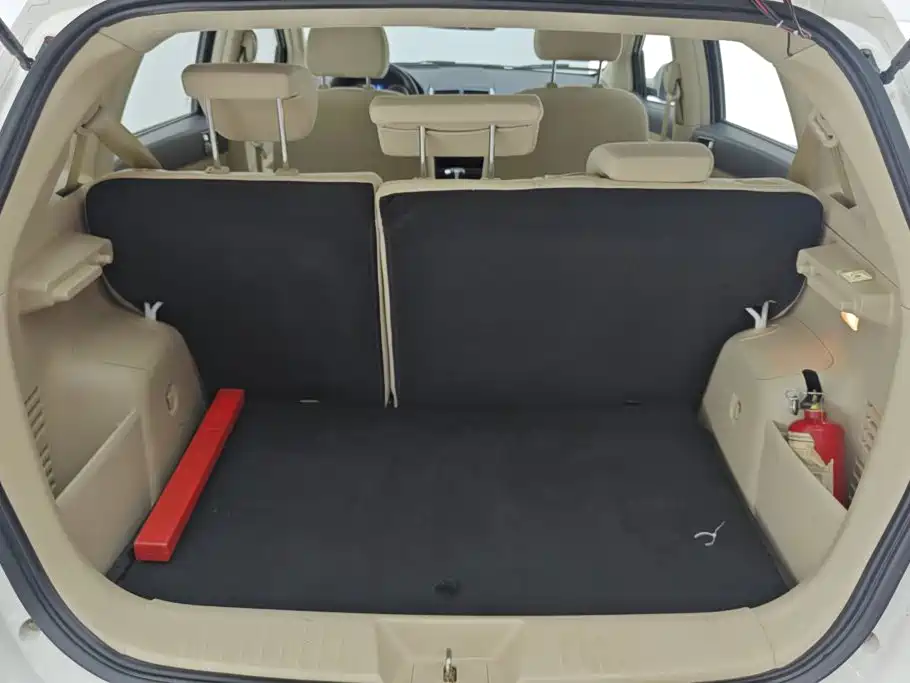 BAIC E-Series — миниатюра 4