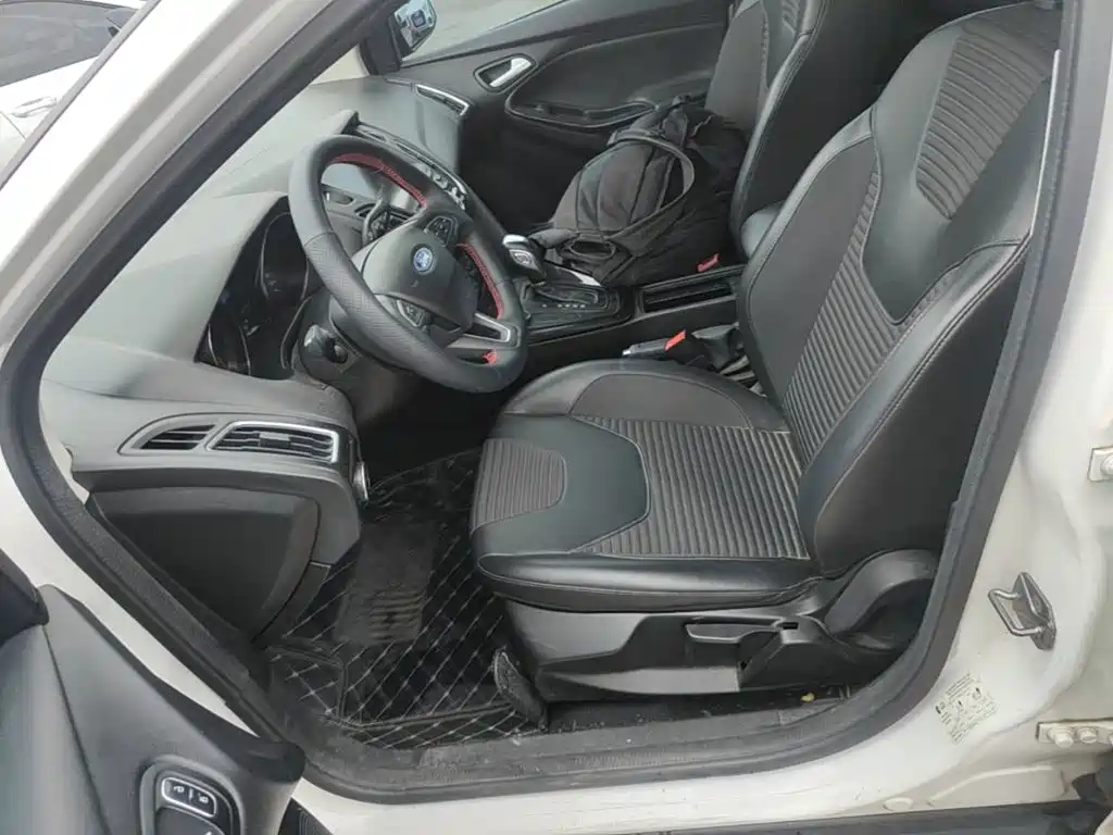 Ford Focus — миниатюра 15