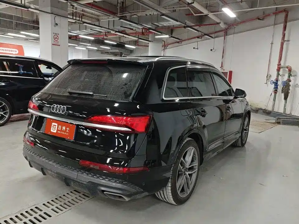 Audi Q7 — миниатюра 8