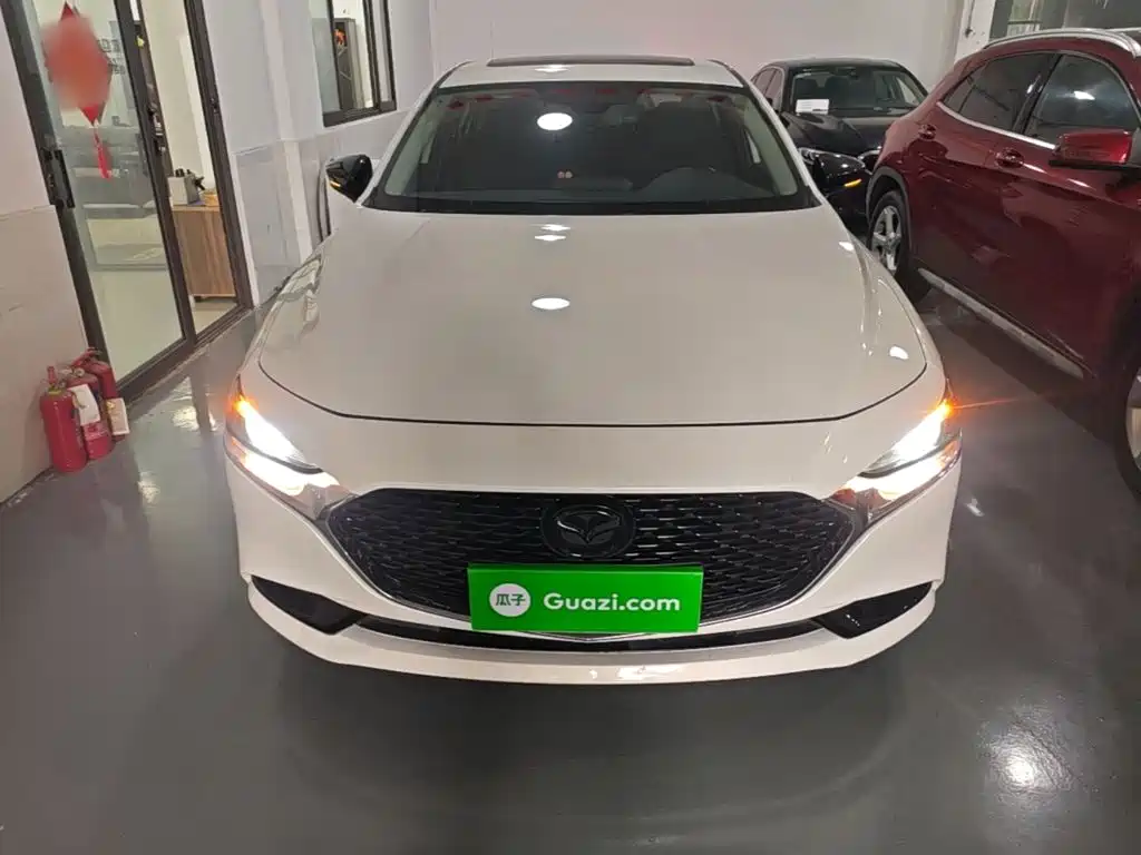 Mazda 3 Axela — миниатюра 3