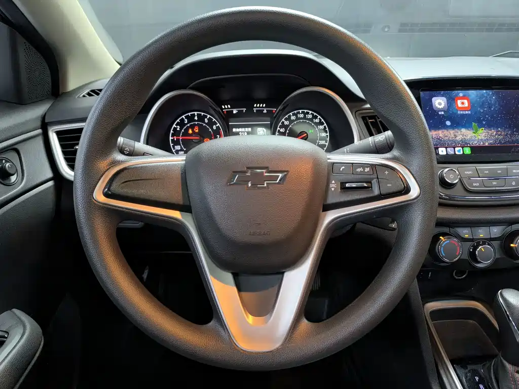 Chevrolet Monza — миниатюра 7