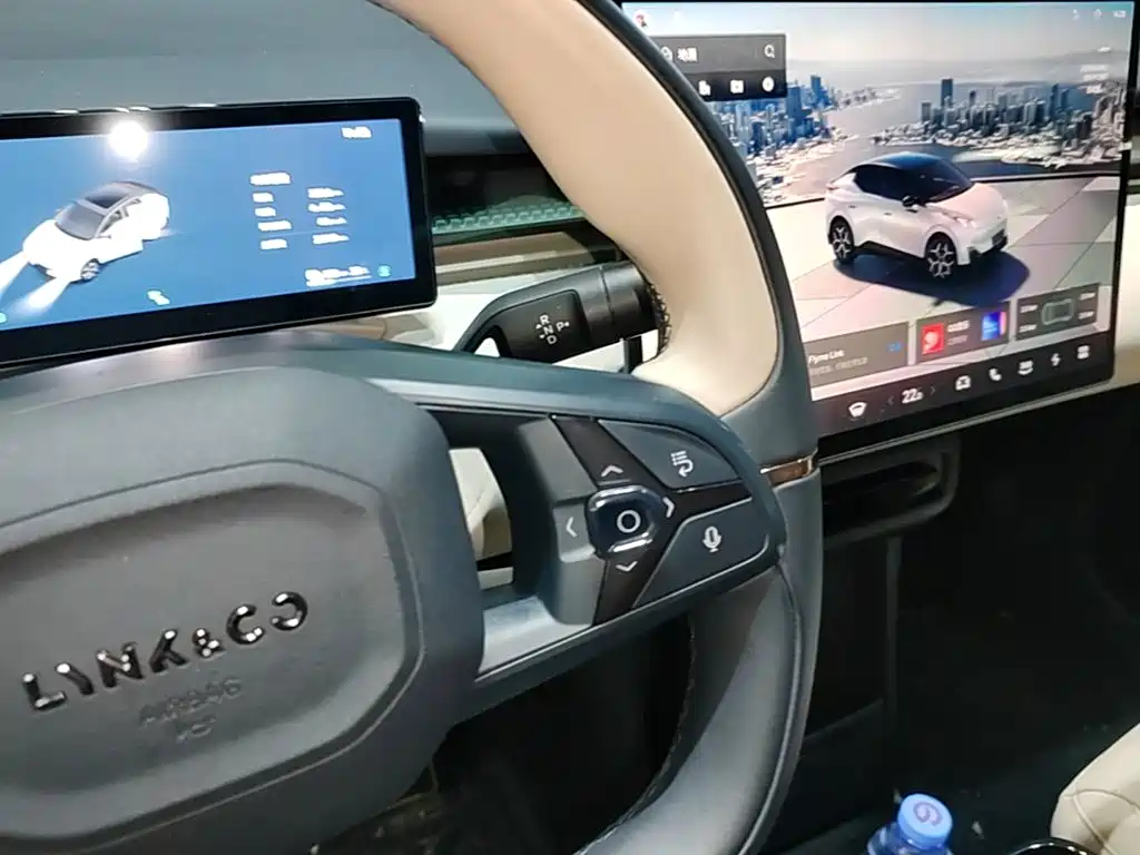 Lynk & Co Z20 — миниатюра 14
