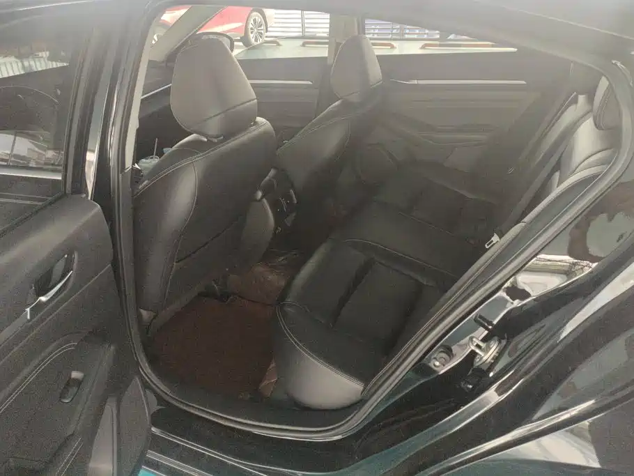 Nissan Teana — миниатюра 11