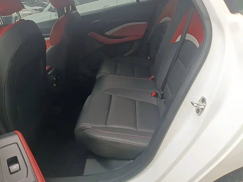 MG MG5 — миниатюра 17