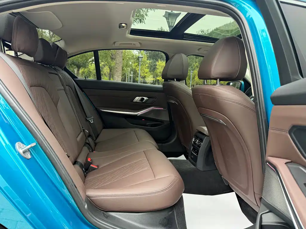 BMW 3 Series — миниатюра 19
