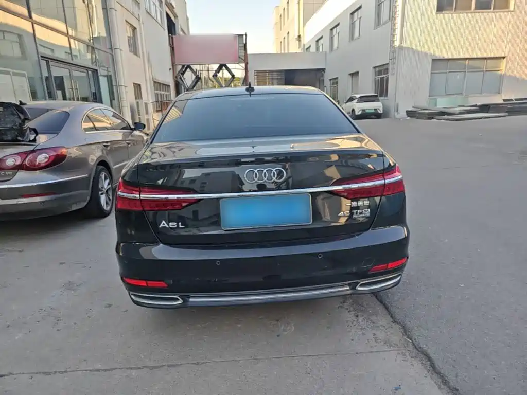 Audi A6L — миниатюра 6