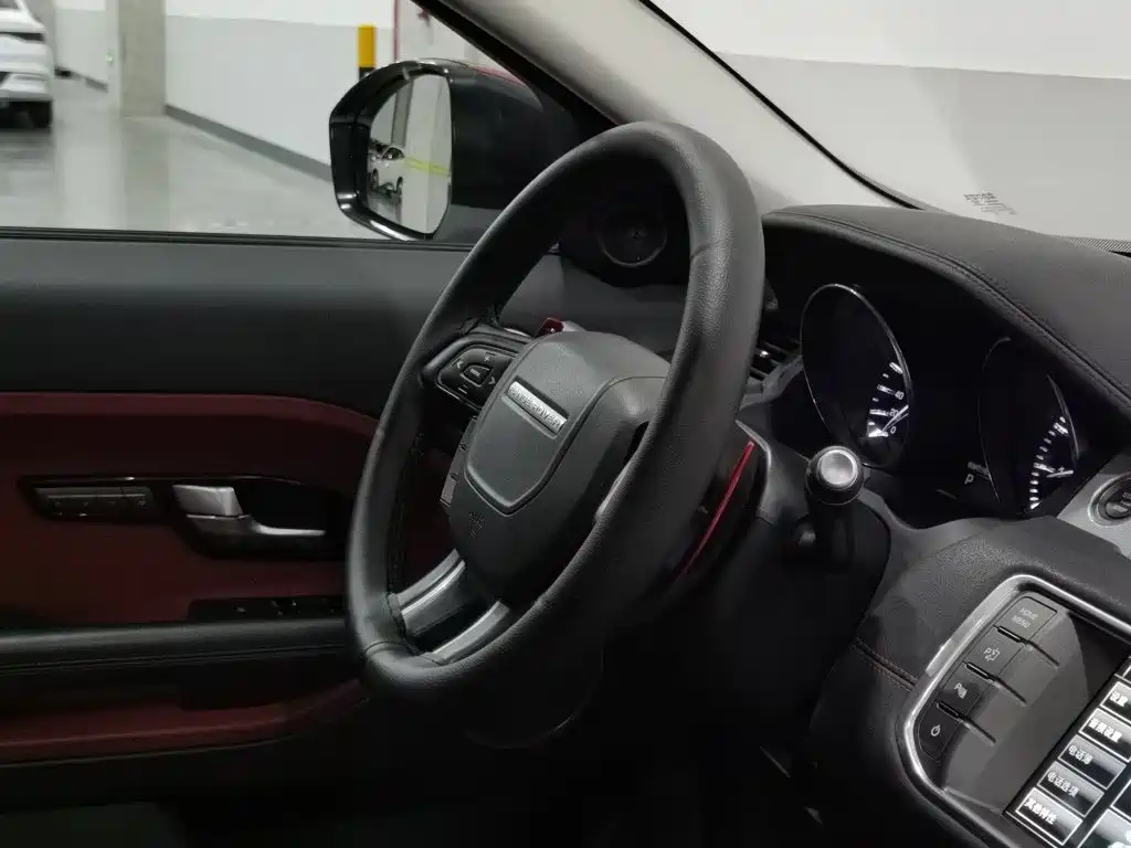 Land Rover Evoque (Import) — миниатюра 22