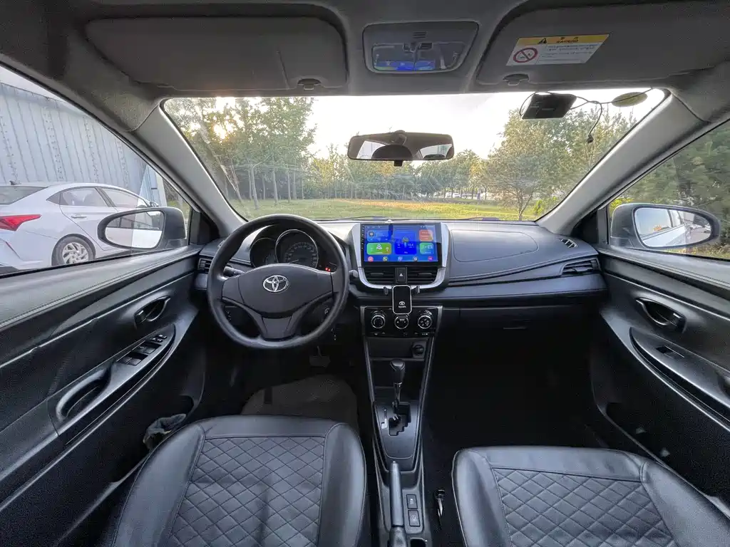 Toyota Yaris L — миниатюра 7