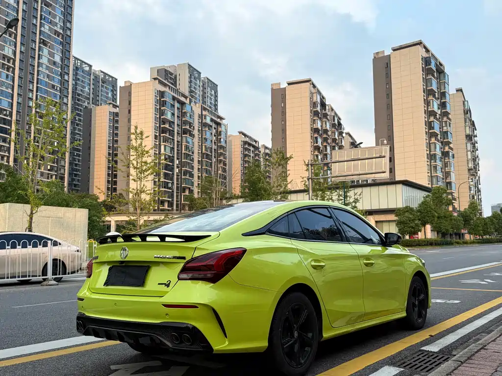 MG MG5 Scorpio — миниатюра 9