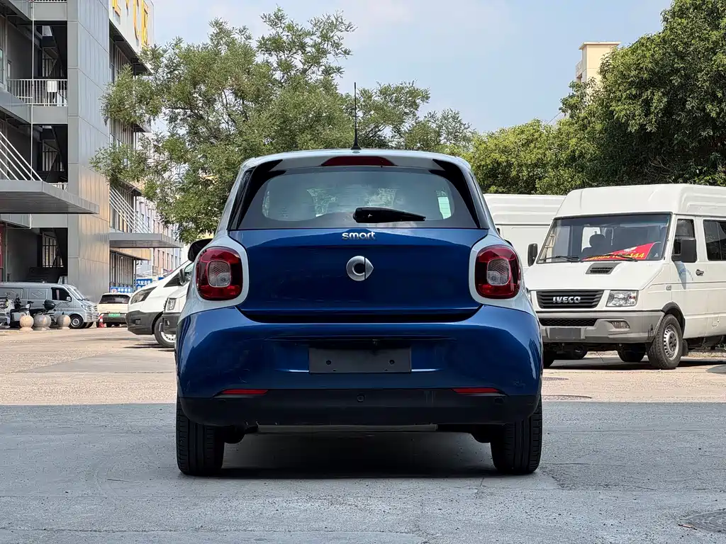 Smart forfour 0.9T 66 kW Pioneer Edition, фото 7