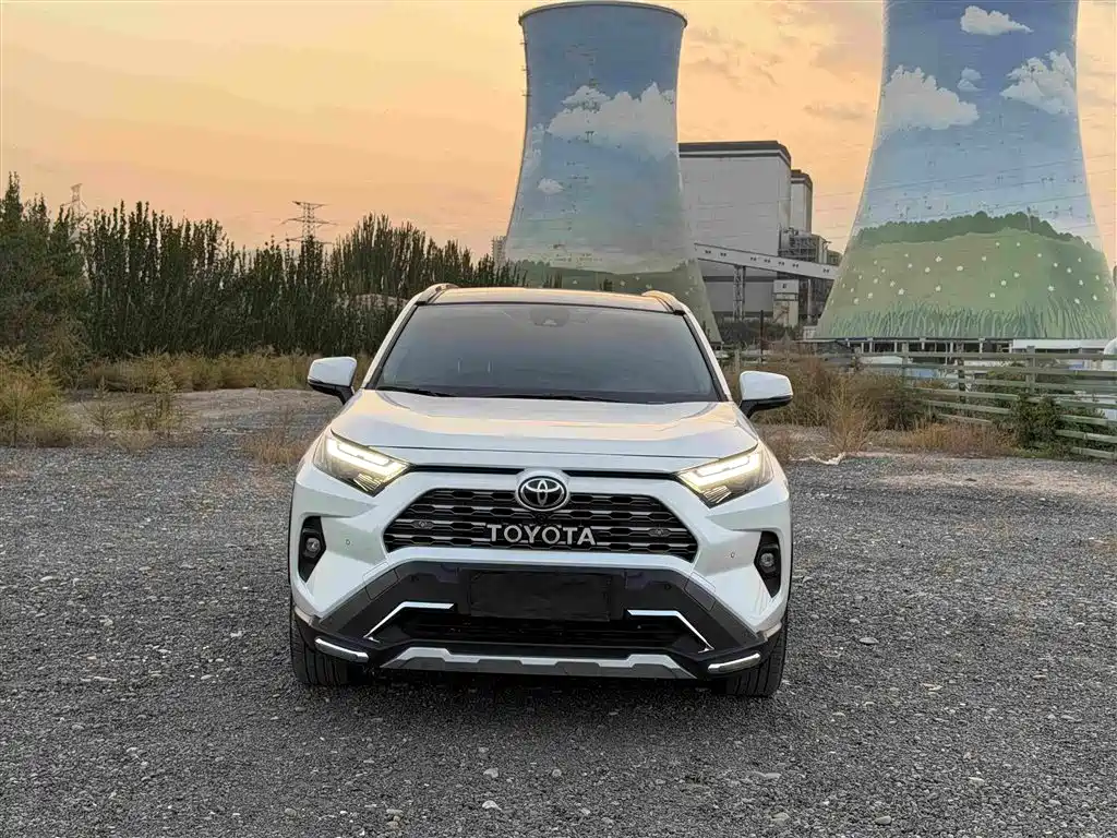 Toyota RAV4 — миниатюра 2