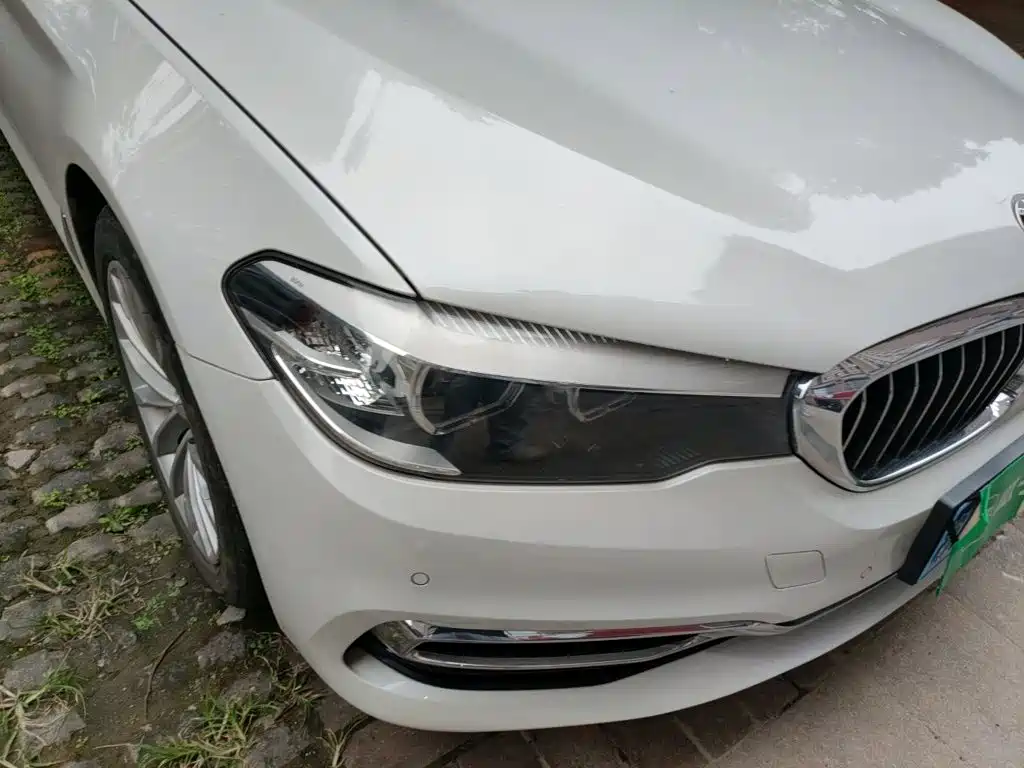 BMW 5 Series — миниатюра 7