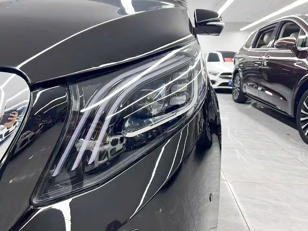 Mercedes-Benz Vito 2021 — фото 36