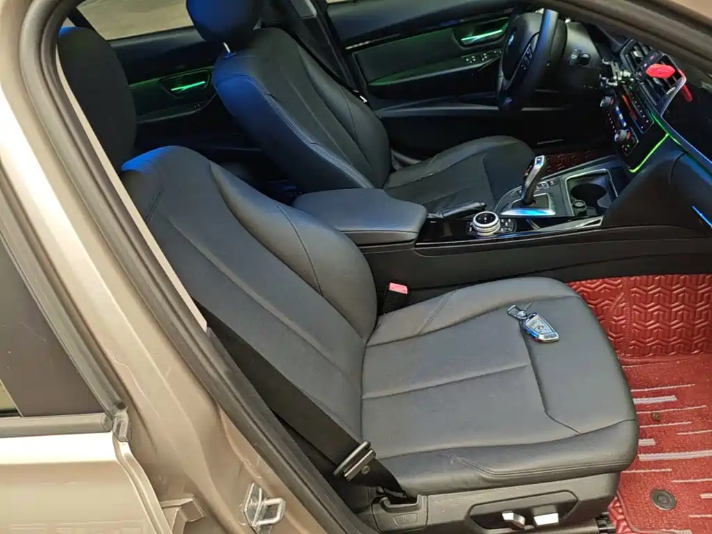 BMW 3 Series — миниатюра 25