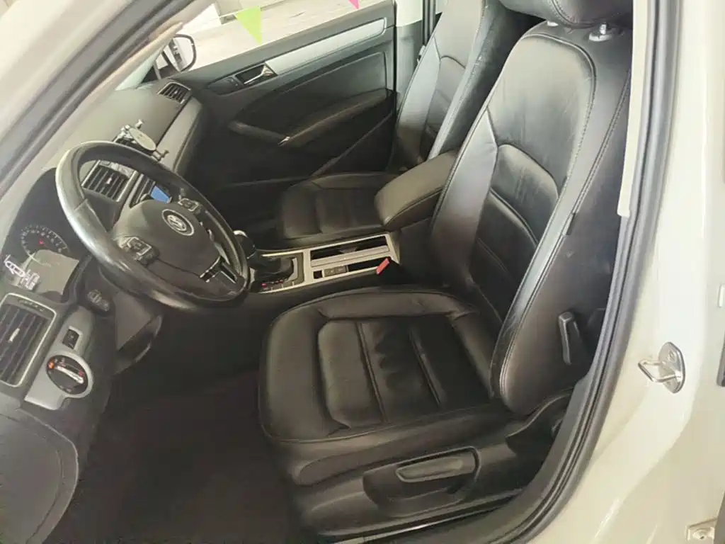 Volkswagen Passat — миниатюра 14