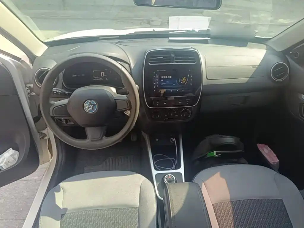 Venucia e30 — миниатюра 10