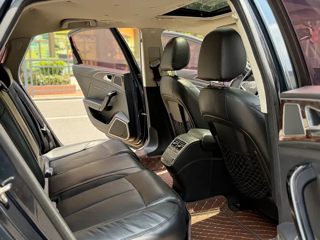 Zotye Zotye Z700 — миниатюра 8