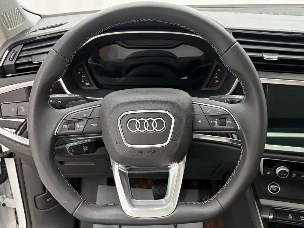 Audi Q3 — миниатюра 6