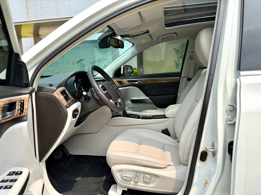 GAC GS8 2017 320T Luxury Smart Connect ( мест)