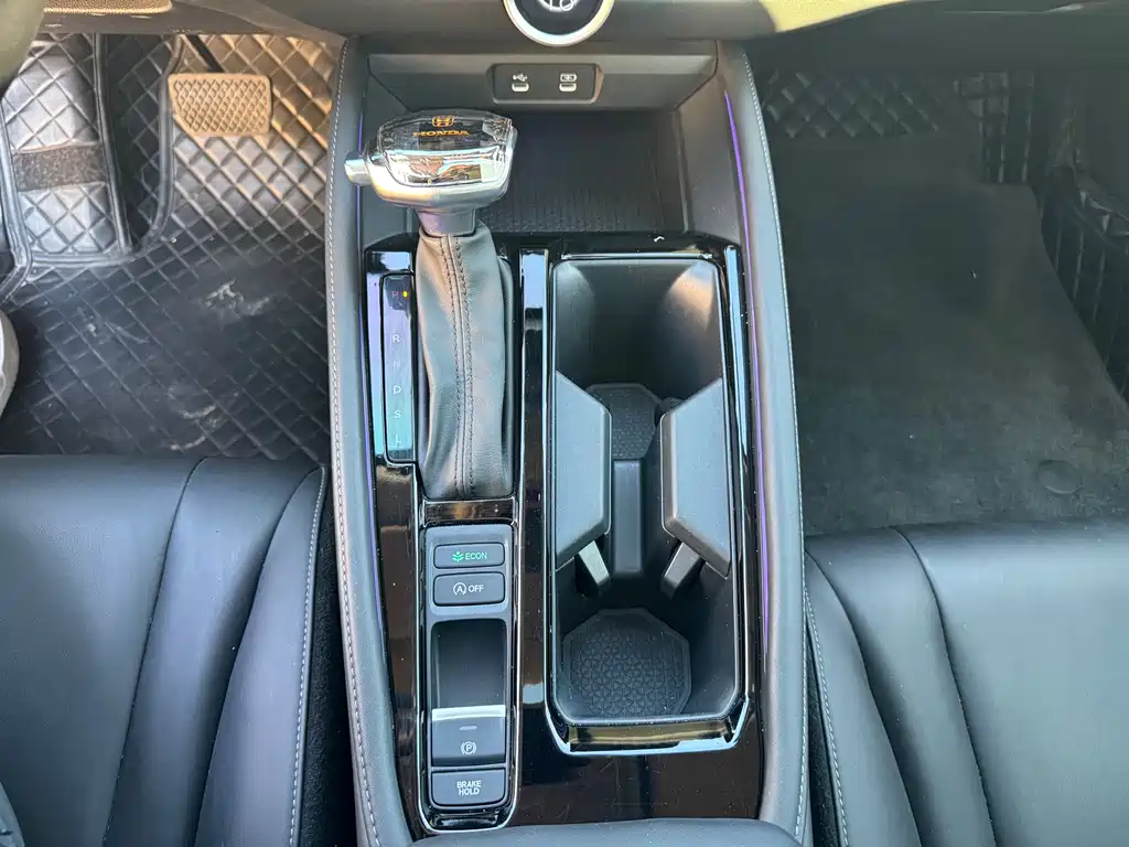 Honda Accord 2023 — фото 18