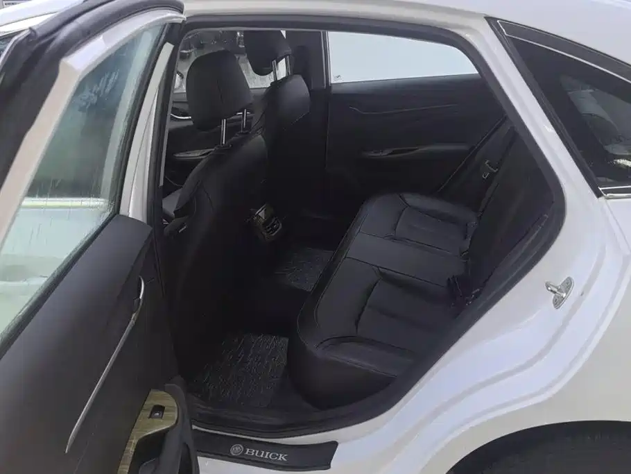 Buick Excelle — миниатюра 11
