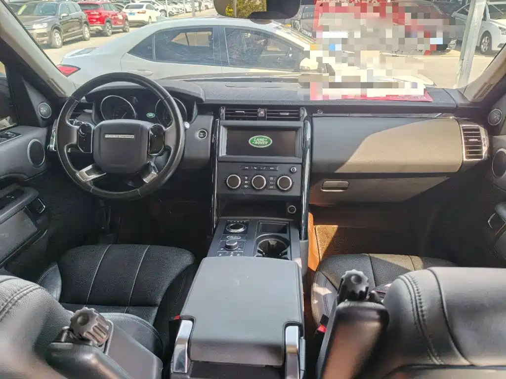 Land Rover Discovery — миниатюра 10