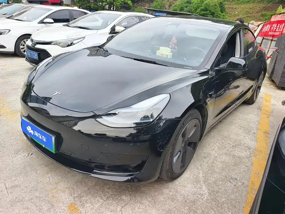 Tesla Model 3 2023