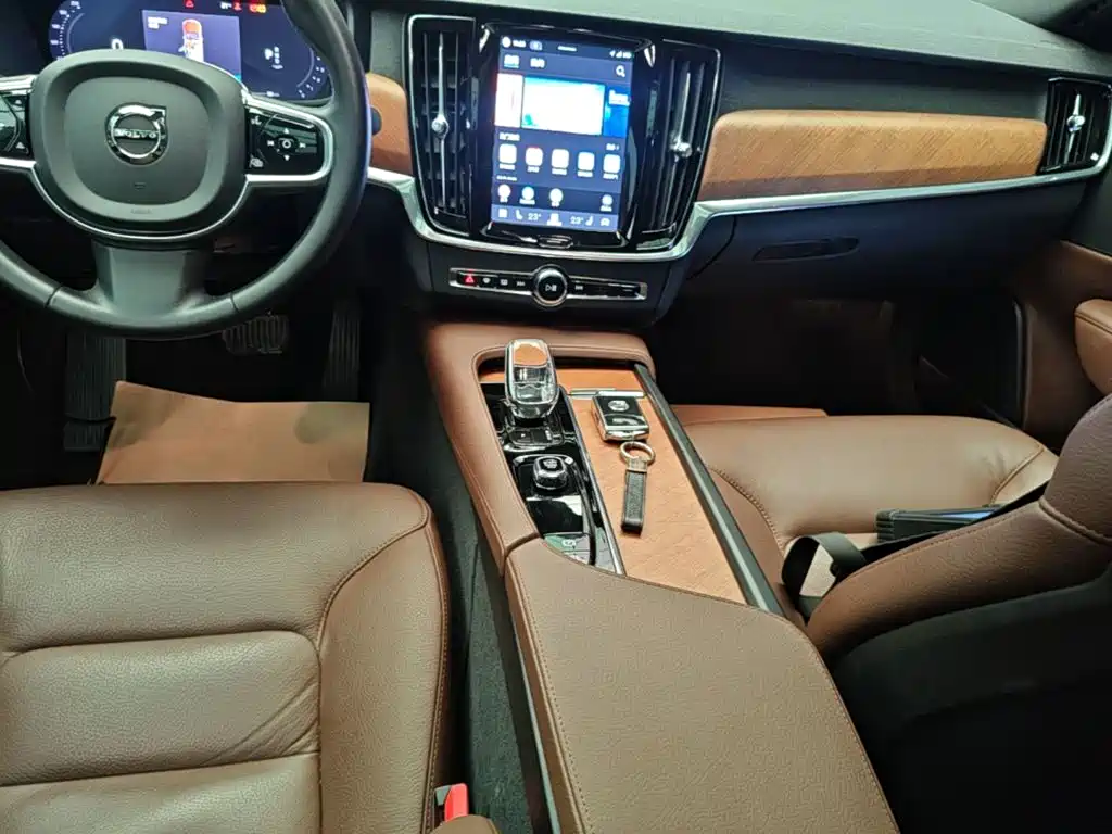 Volvo S90 — миниатюра 14