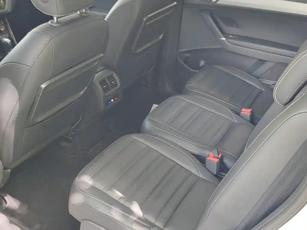 Volkswagen Touran — миниатюра 10