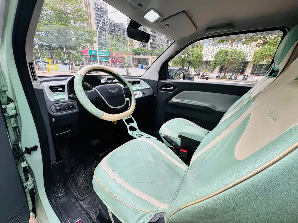 Wuling MINIEV — миниатюра 4