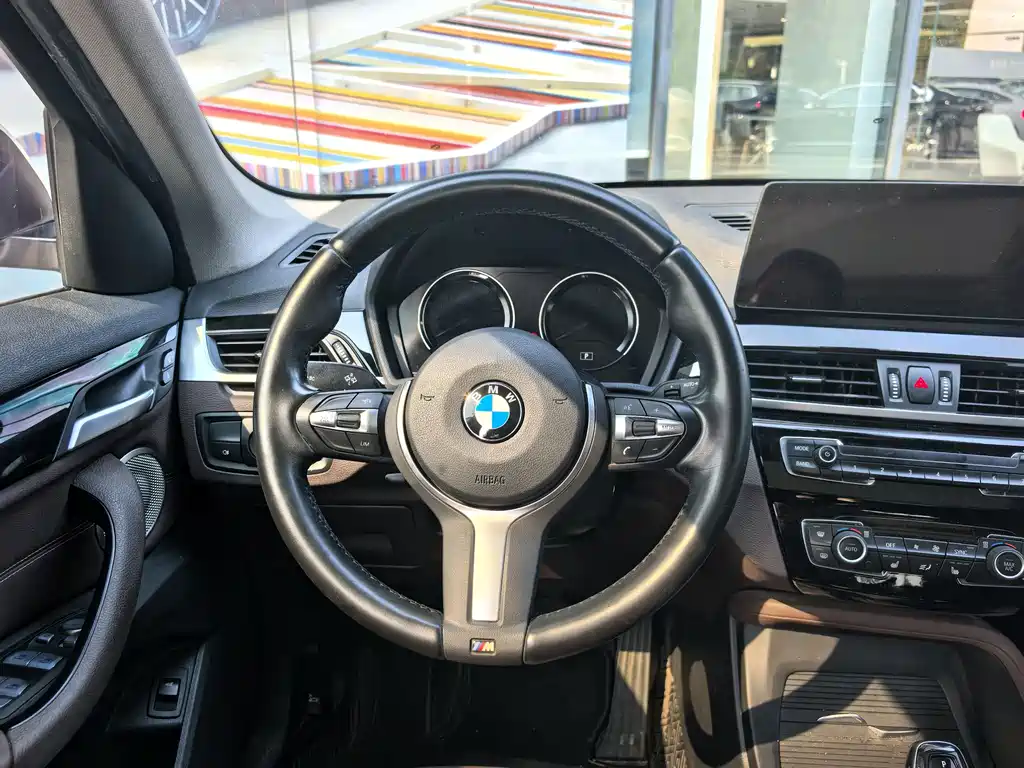 BMW X1 2021 sDrive25Li Lead