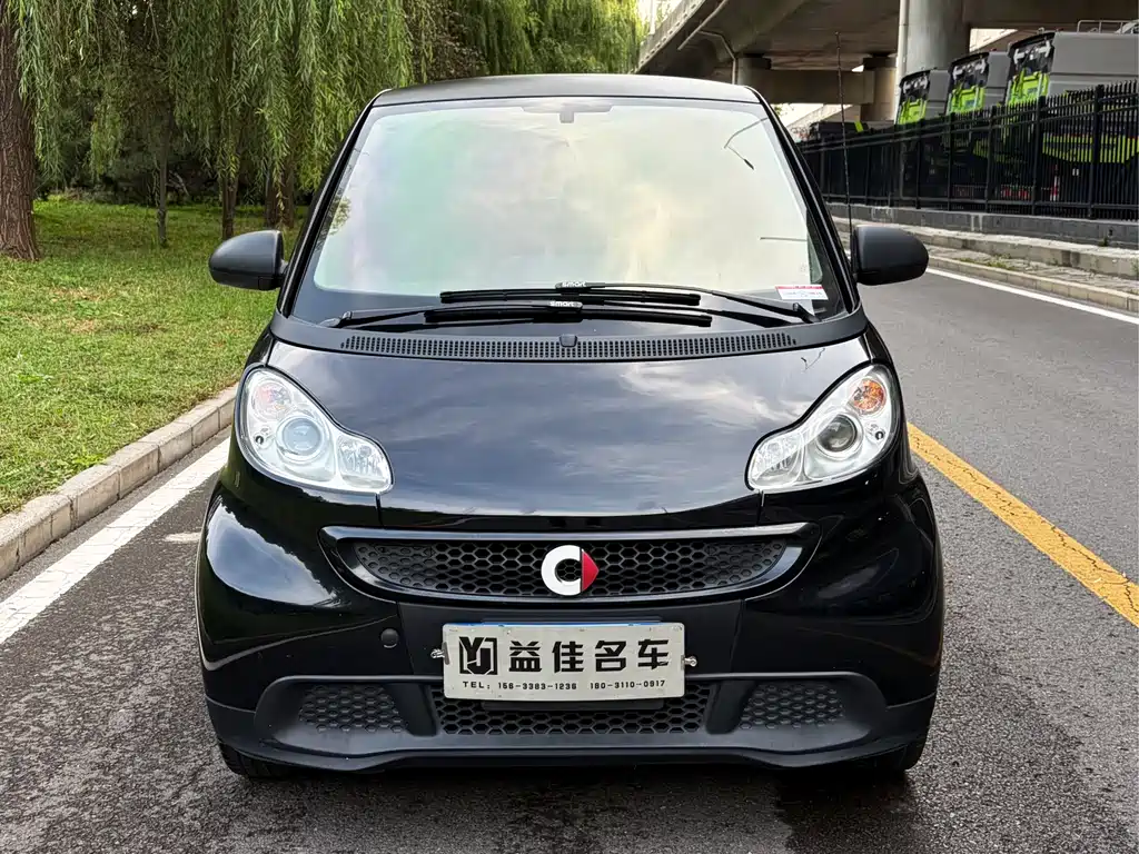 smart Smart Fortwo — миниатюра 2