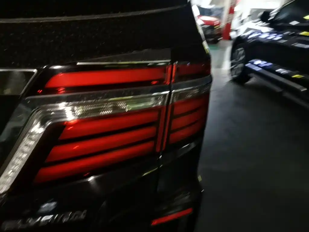 Honda Elysion — миниатюра 8