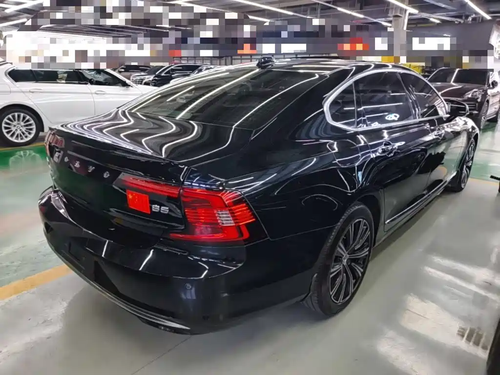 Volvo S90 — миниатюра 7