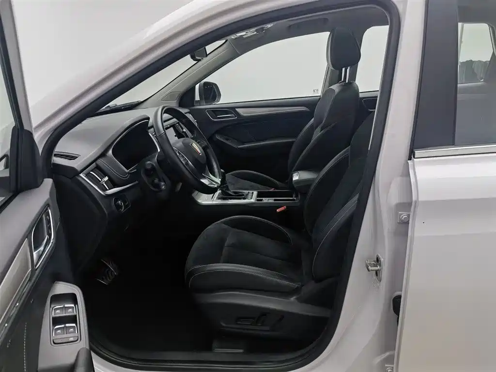 ROEWE RX5 NEW ENERGY