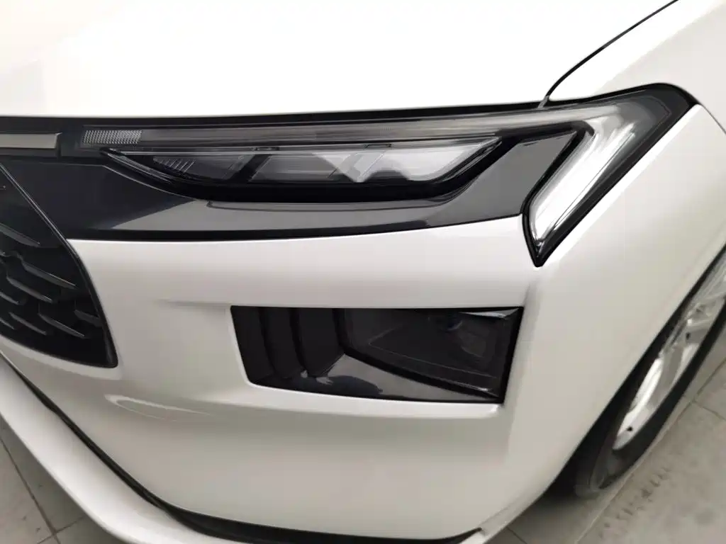 Ford Mondeo — миниатюра 7