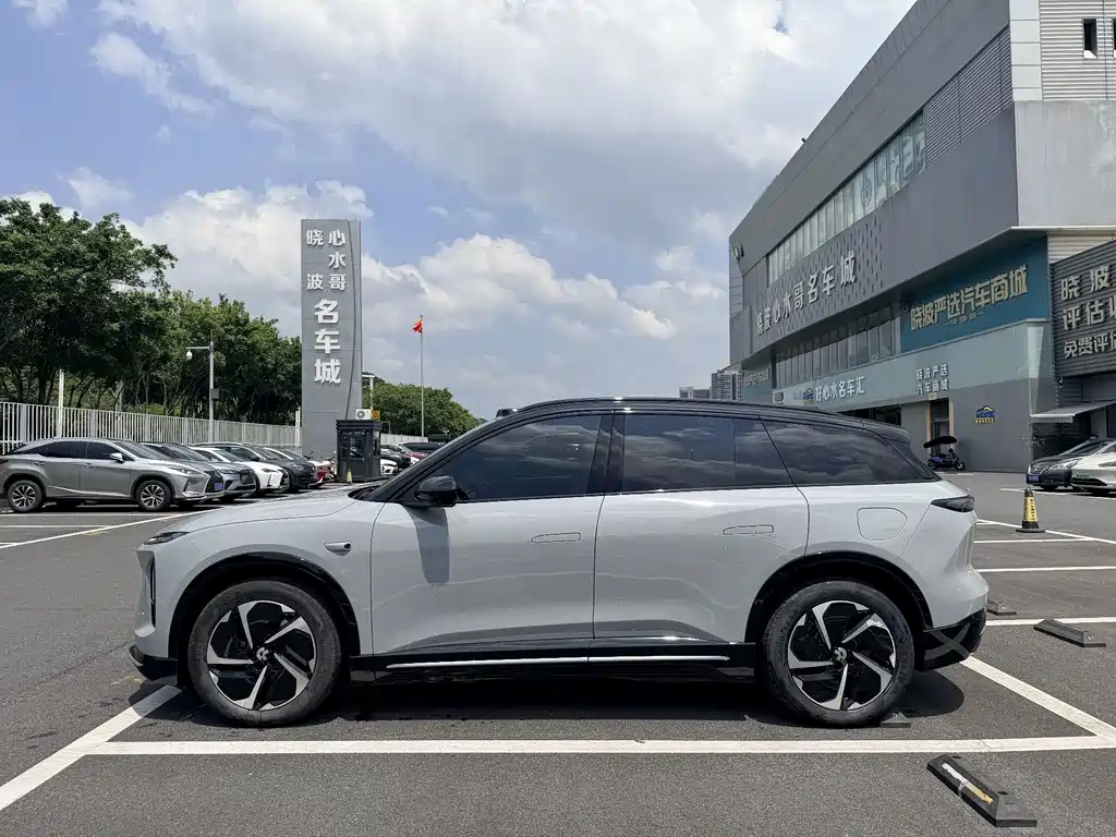 NIO ES6 — миниатюра 21