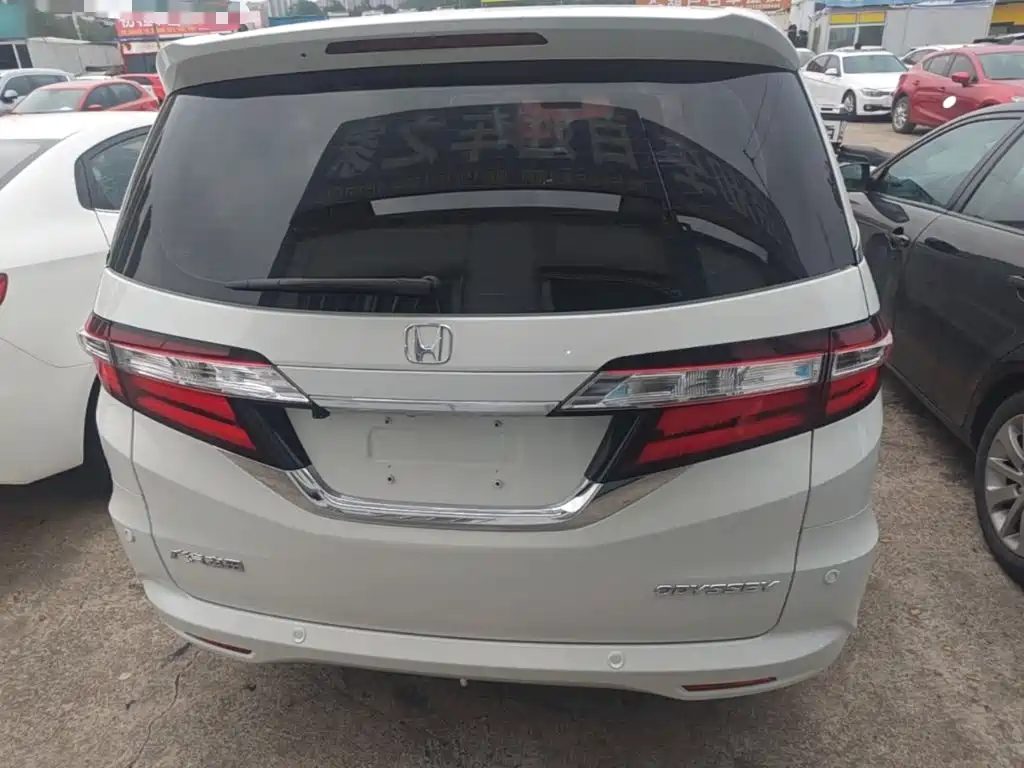 Honda Odyssey — миниатюра 6