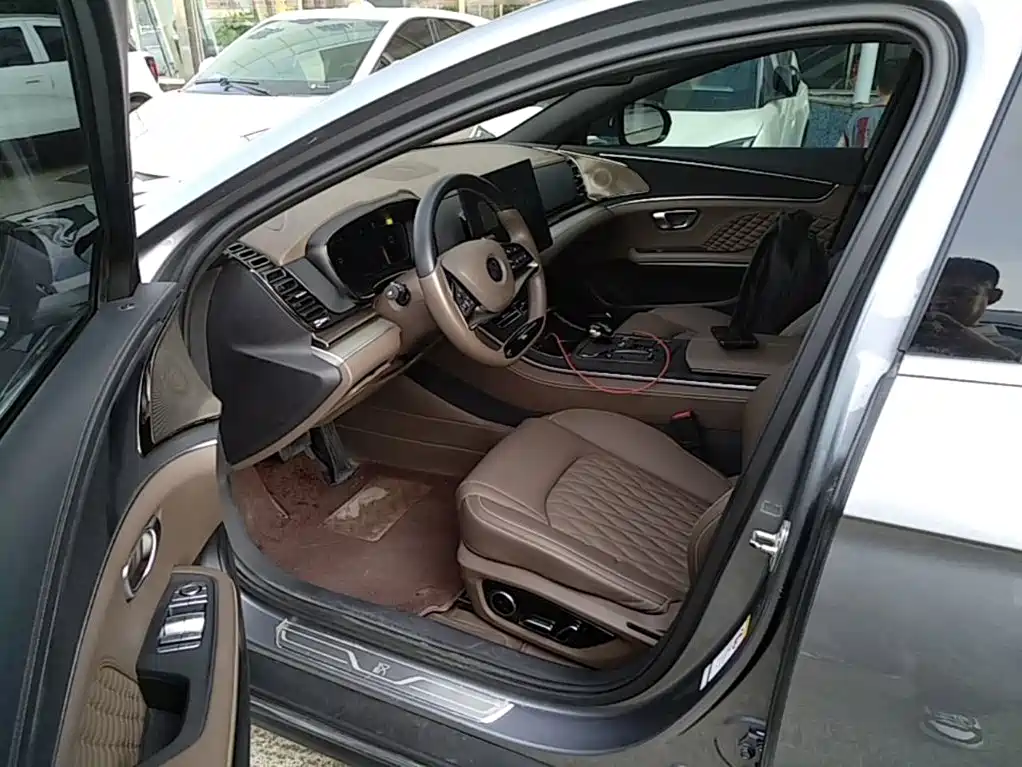 BYD Han — миниатюра 15