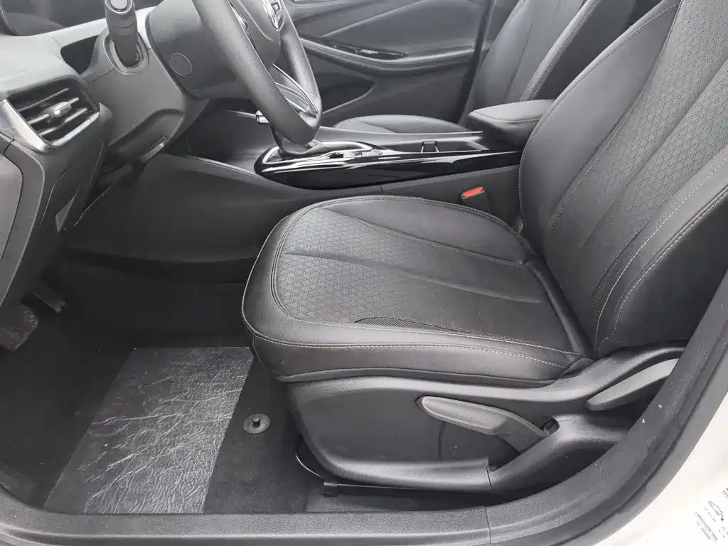 Buick Verano — миниатюра 20