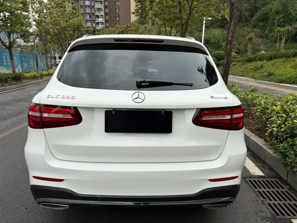 Mercedes-Benz GLC 2017 GLC 300 4MATIC