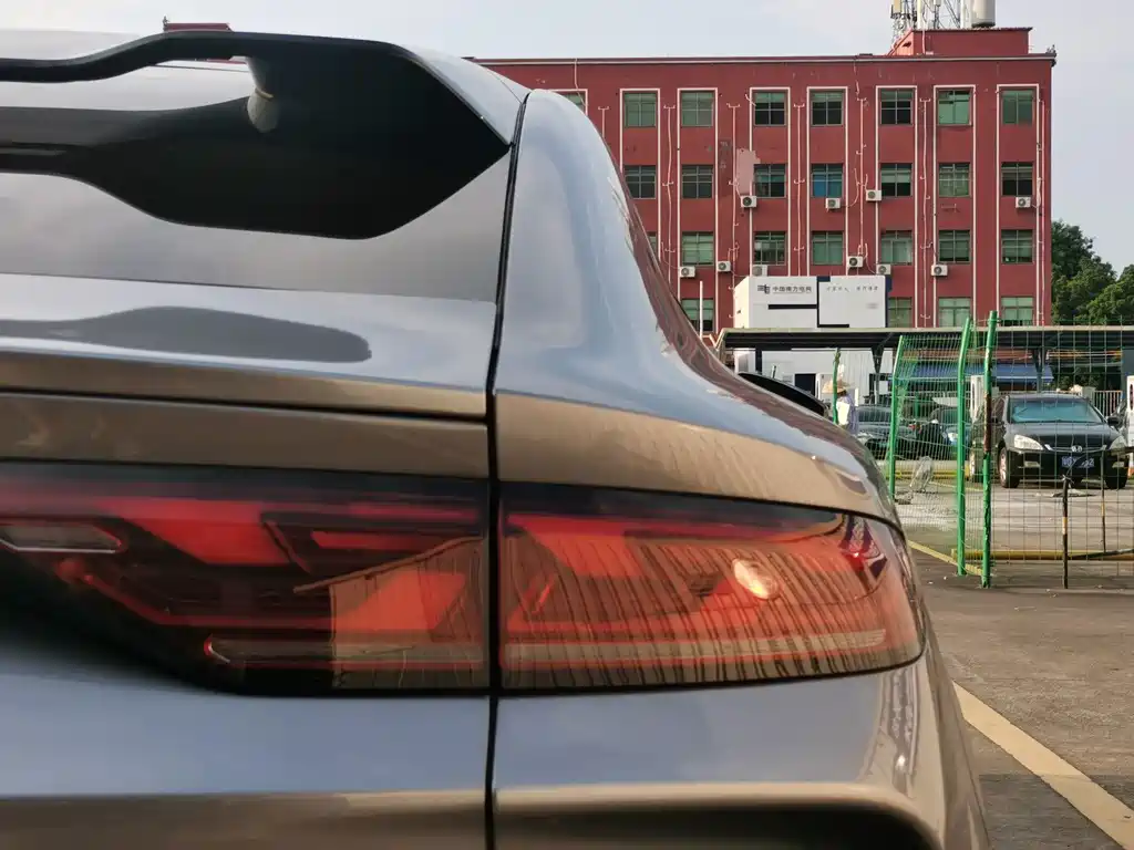 BYD L EV — миниатюра 17