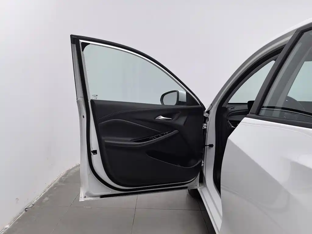 Buick Verano — миниатюра 8