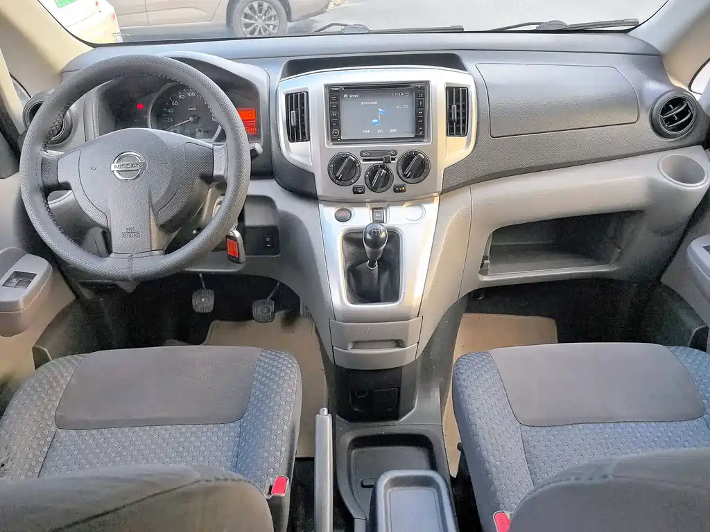 Nissan NV200 — миниатюра 13
