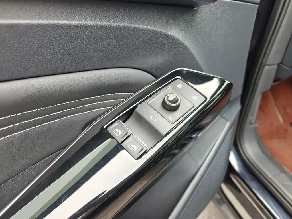 Volkswagen ID.4 Crozz — миниатюра 22