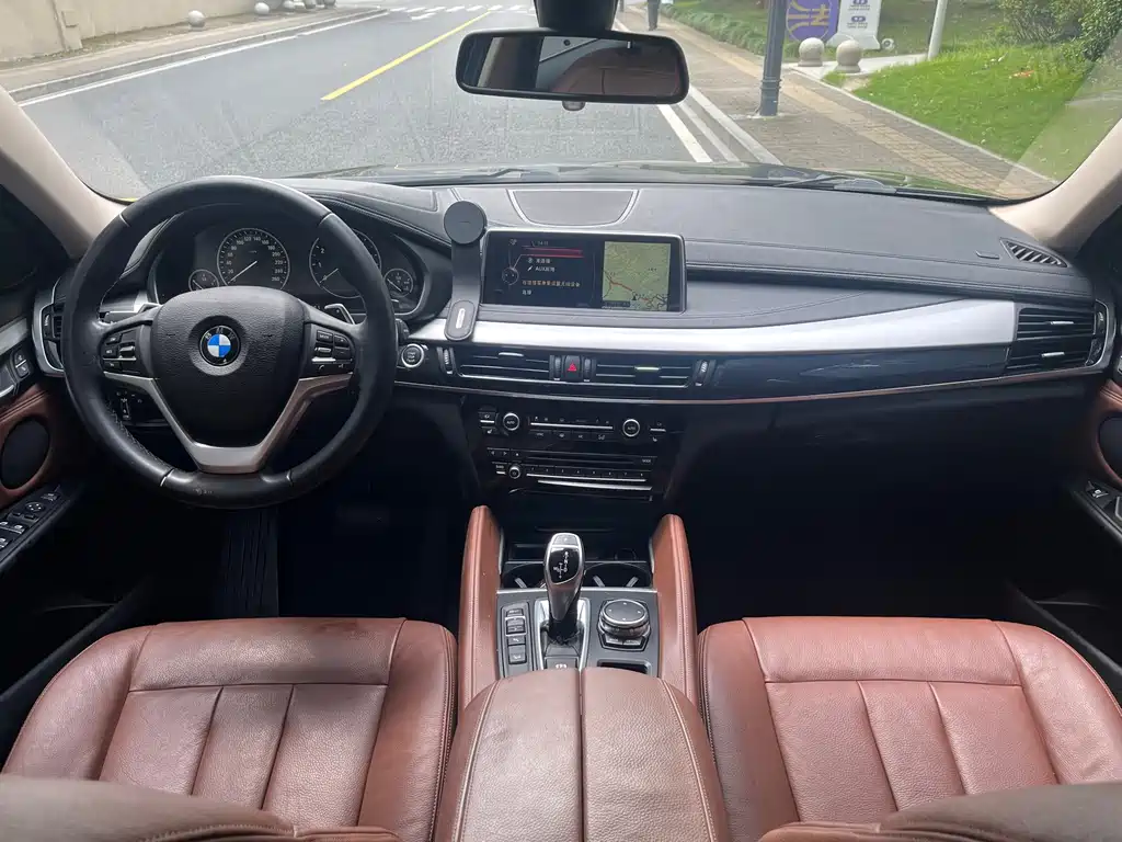 BMW X6 — миниатюра 5